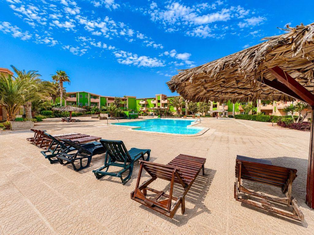 cv-rentals-19-piscina-lettini